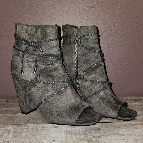 Rialto Gray Peep-Toe Ankle Booties - Picture 1 of 7